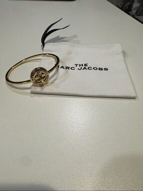 Marc Jacobs Gold Logo Medallion Bangle